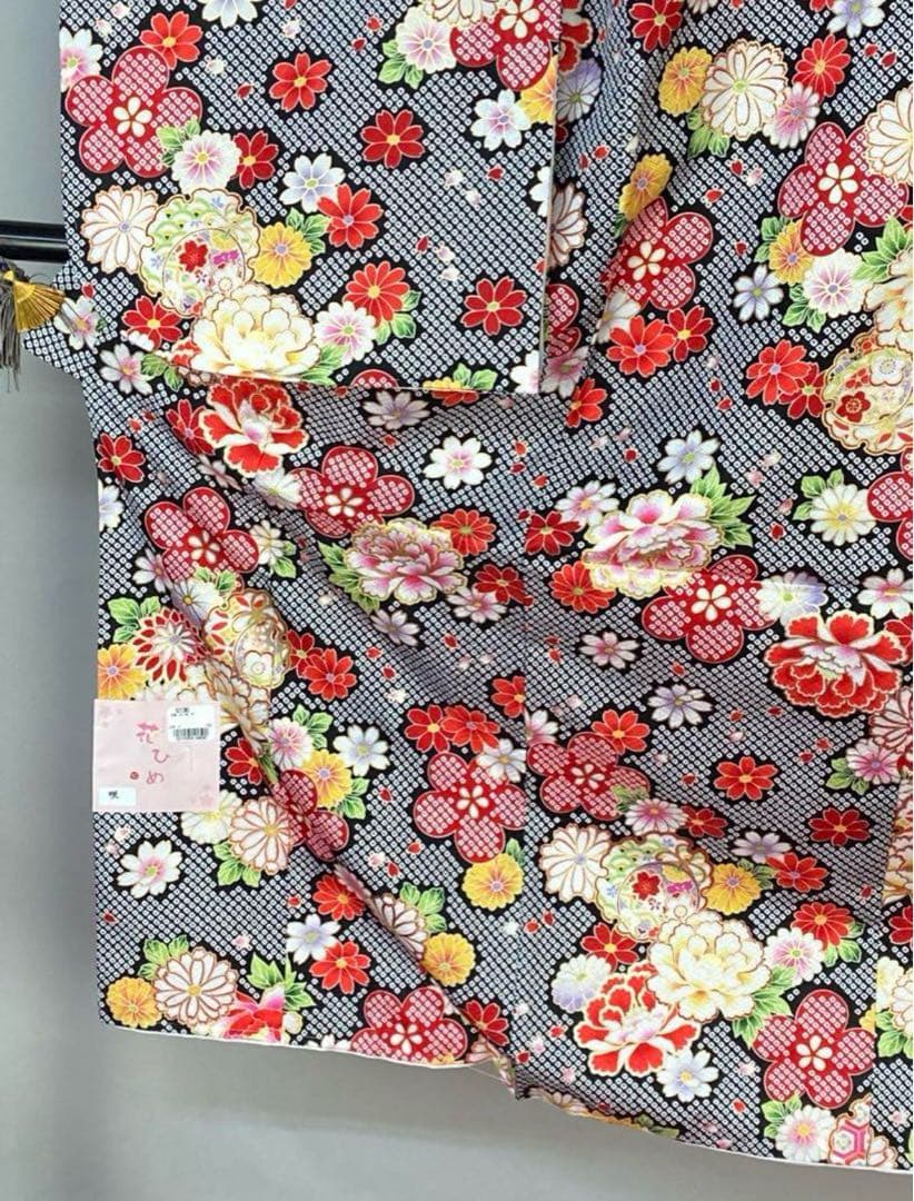 新品 四つ身 着物 172 黒 絞り風 ポリエステル 七五三 長襦袢付き こども