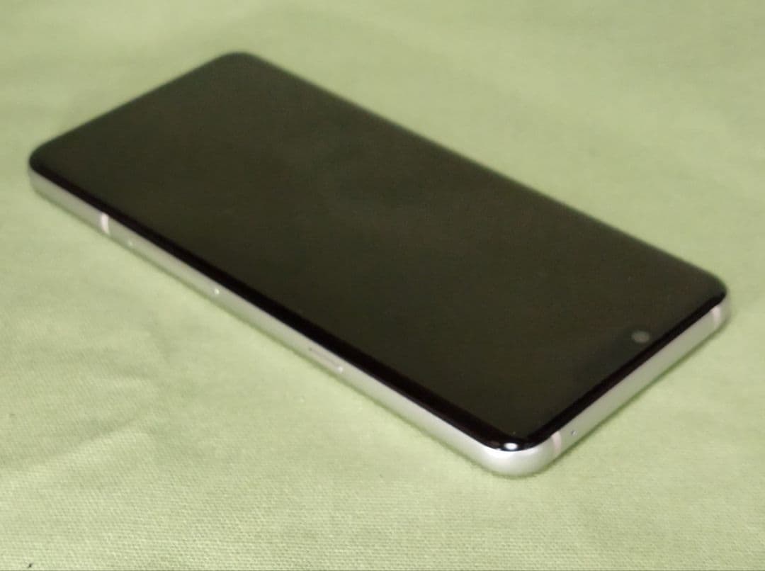 訳アリ docomo LG style3 L-41A SIMフリー 防水 1