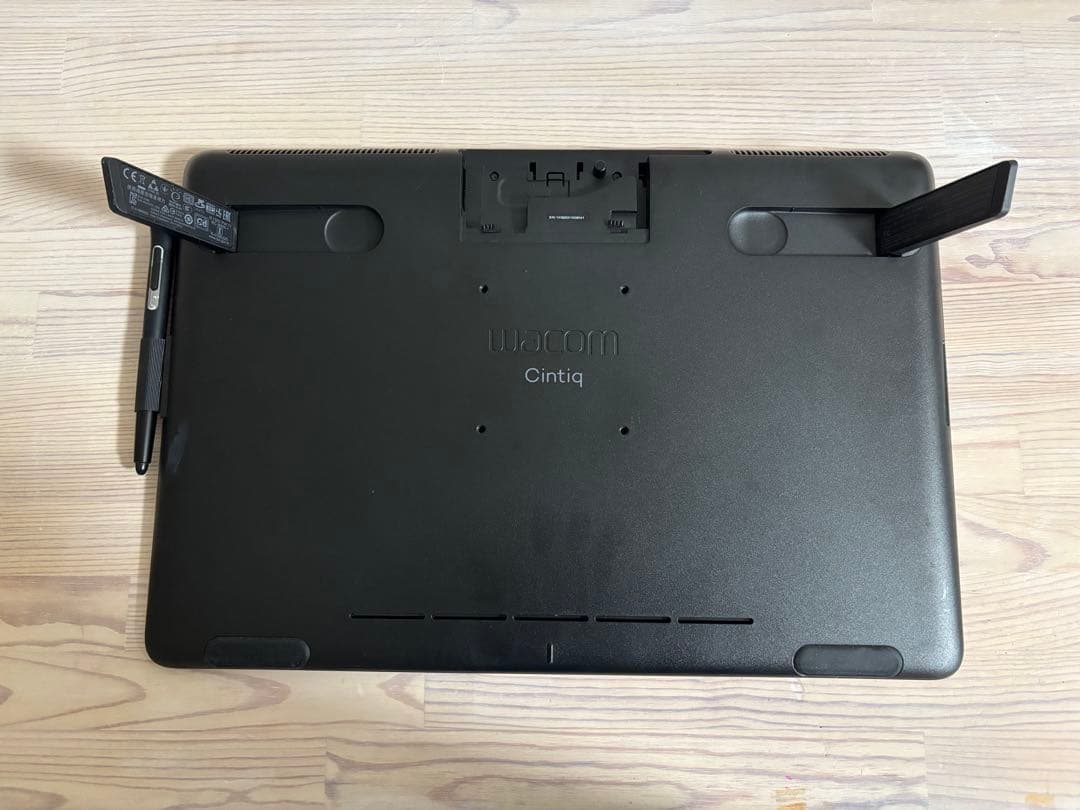 ✨️別途USB付き✨️Wacom Cintiq 16 液晶タブレット 液タブ ワコム