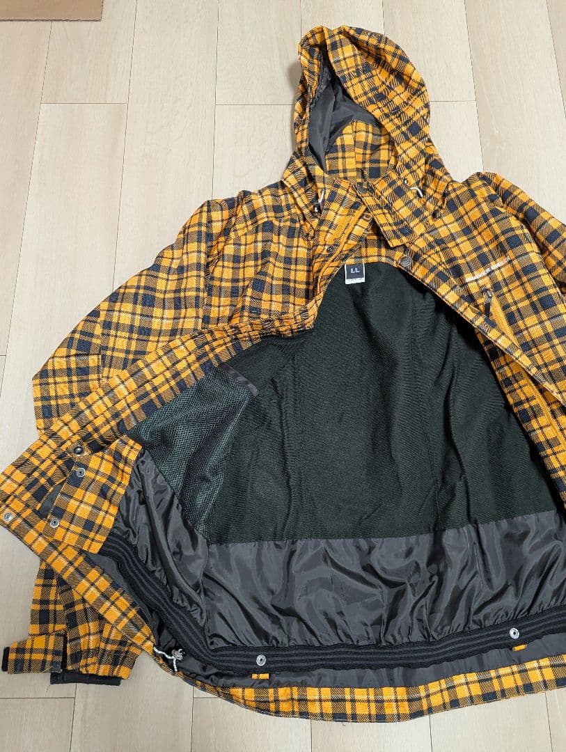 スノーボード用オレンジチェックジャケットとパンツセット