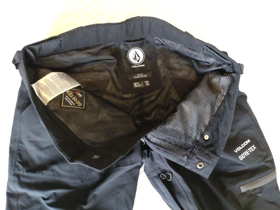 VOLCOM GORE-TEX スノーボードストレッチパンツ