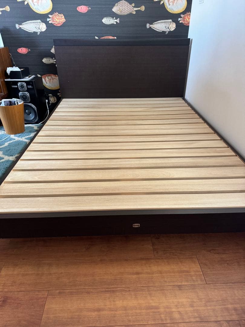 シモンズ　ダブル　ベッドフレーム　直接引き取りの方は55000円でOKです！