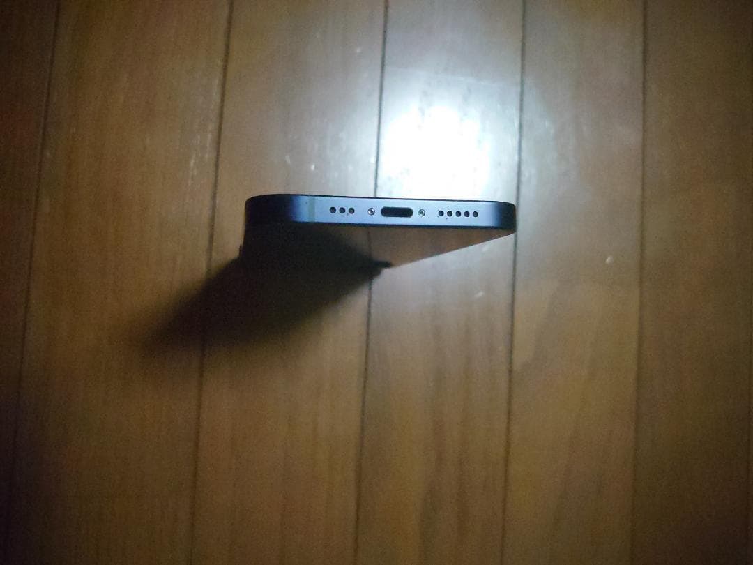 Apple iPhone 12 ブラック 本体　美品