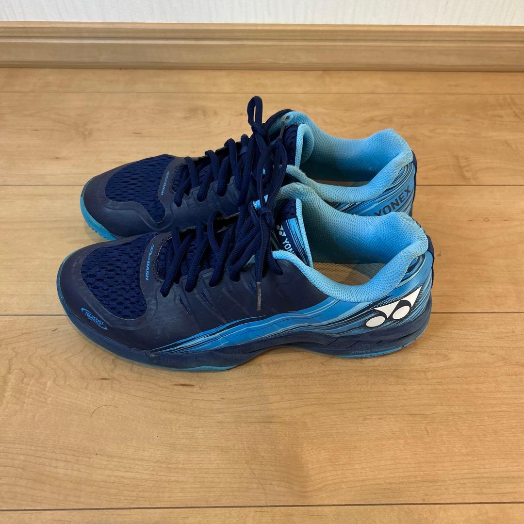 【十分に使える】ヨネックスパワークッションエアラスダッシュ3 GC 27.5cm