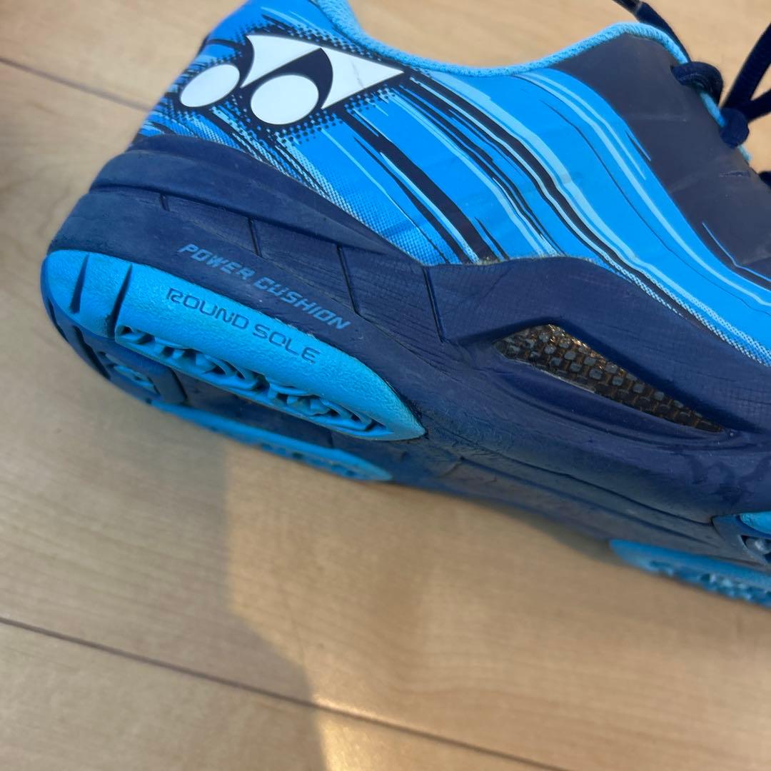 【十分に使える】ヨネックスパワークッションエアラスダッシュ3 GC 27.5cm