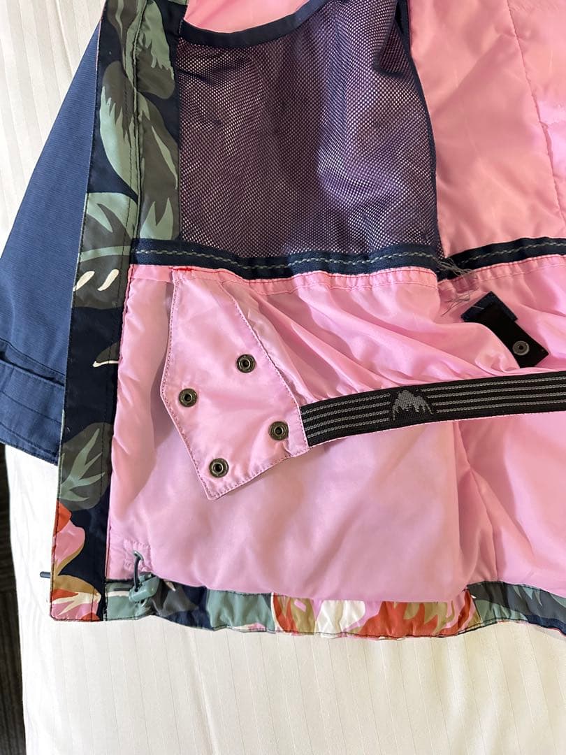 【美品】BURTON バートン 花柄 スノボウェア ジャケット