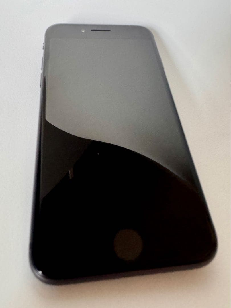 【超美品】Apple iPhone 8 スペースグレイ 64G バッテリー92%