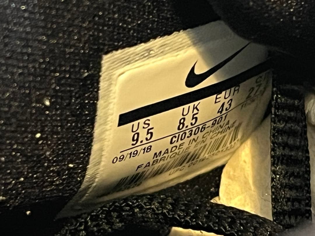 シューズ(男性用) NIKE KYRIE5 DUKE