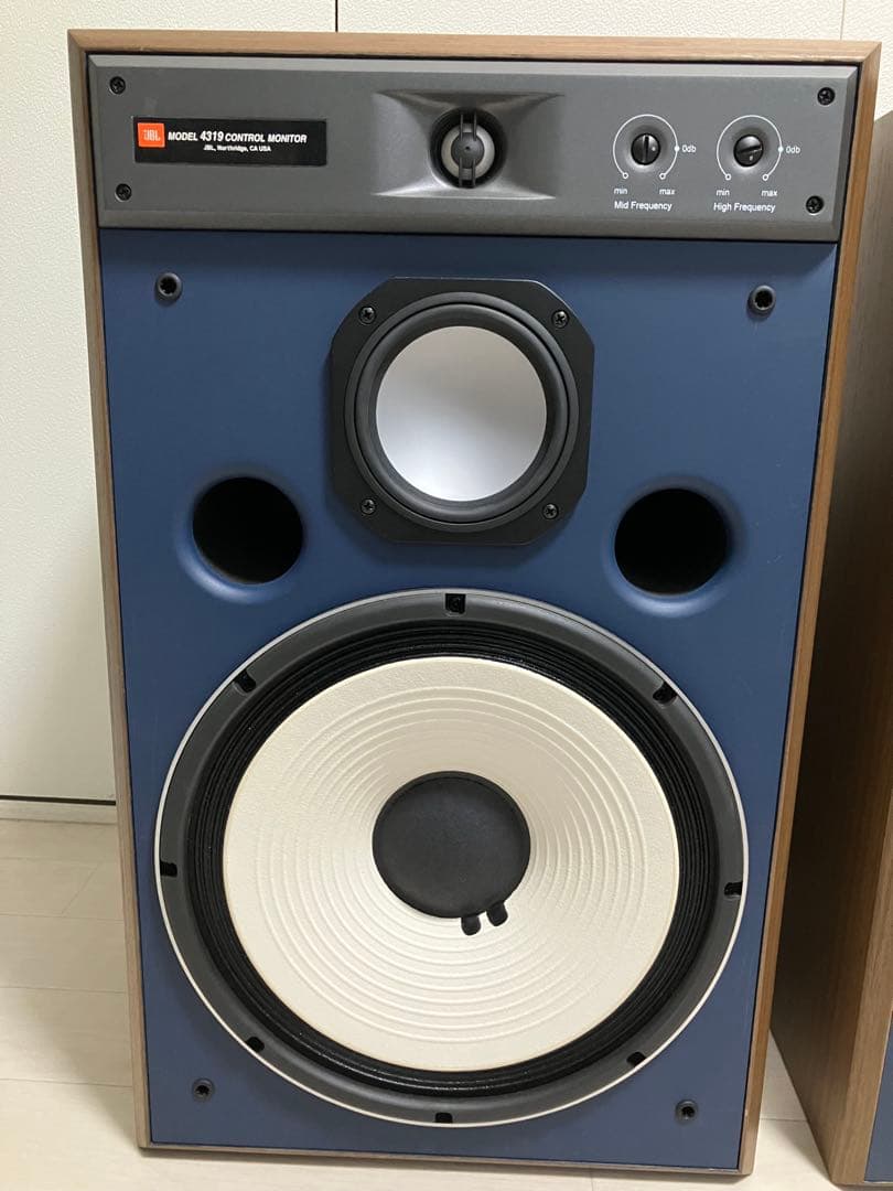 JBL4319 スピーカーペア 美品 1台目