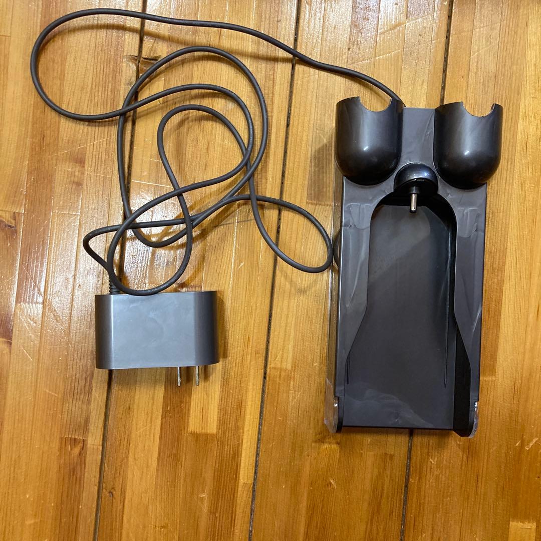 ダイソン掃除機V10fluffy SV12