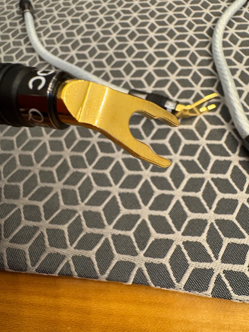 ジャンパーケーブル QED GENESIS Silver 0.15m Y-B