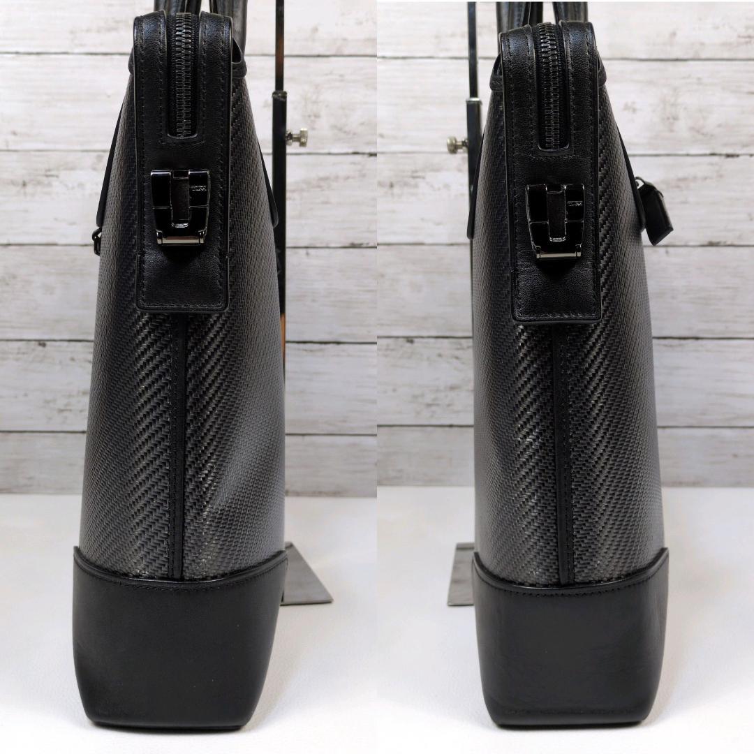TUMI トゥミ CFX カーボン ビジネスバッグ ブリーフ 自立 A4 PC