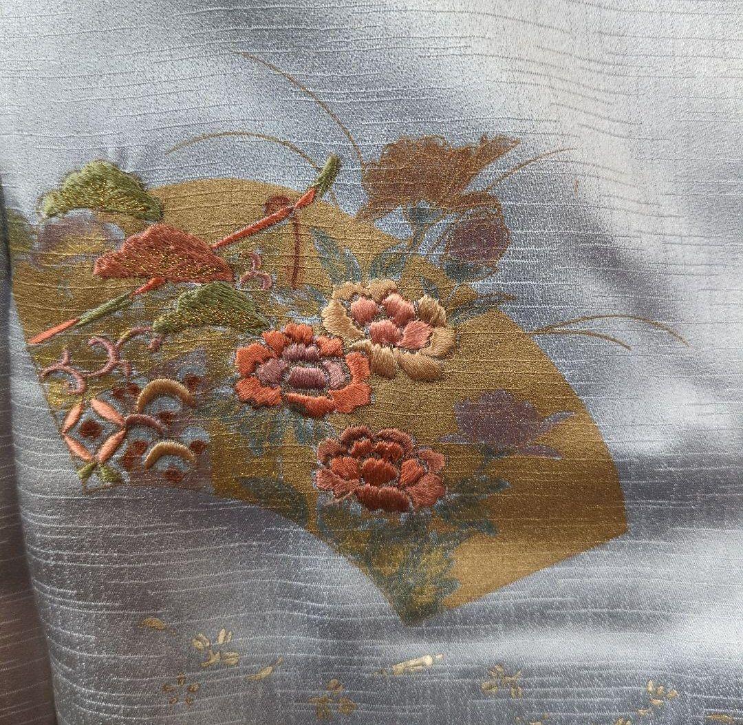 正絹　訪問着セット 薄青色　薄紫　ピンク 手刺繍　桔梗　 花柄 重ね衿付　帯付き