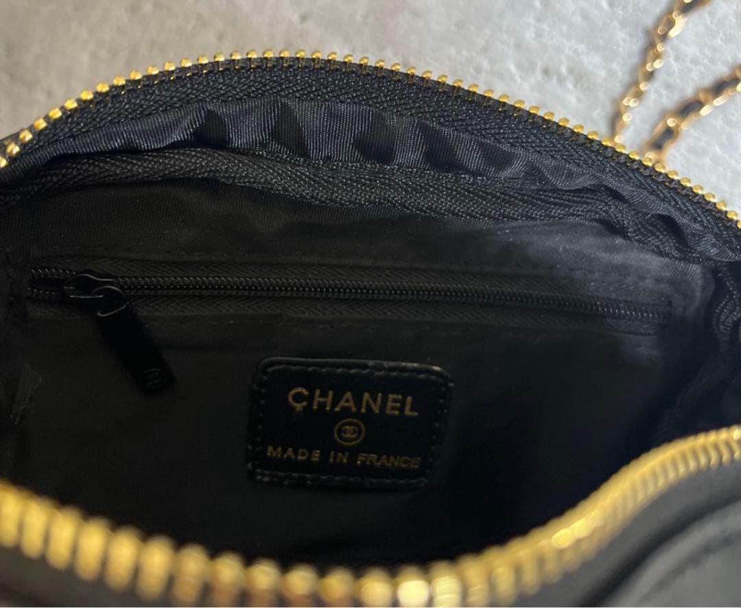 【新品未使用】CHANEL ブラック レザー ショルダーバッグ