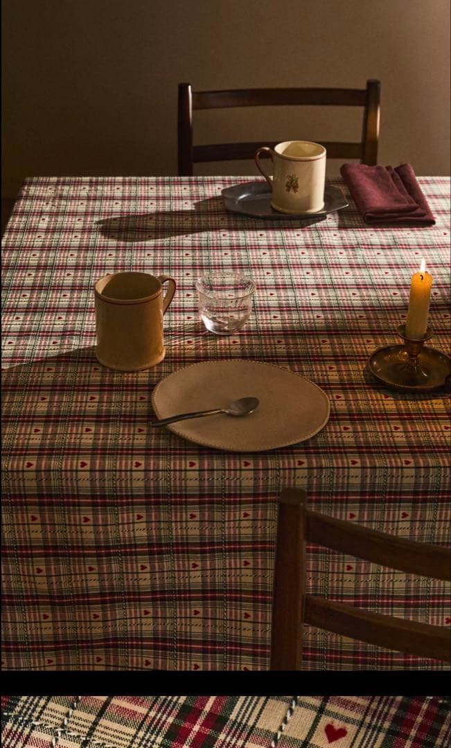 ZARA  ダイヤーン ハート クリスマス テーブルクロス