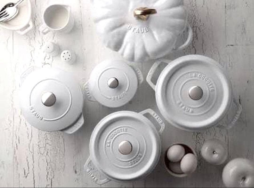 ストウブSTAUB完売ホワイトココットラウンド１０ｃｍ新品未使用 生涯保証＆箱付