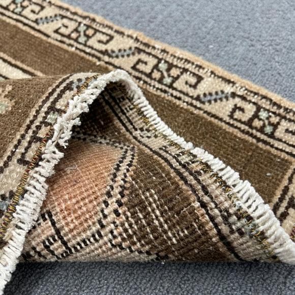 トルコ ヴィンテージラグ 960 スモール ベージュ ブラウン ペールブルー