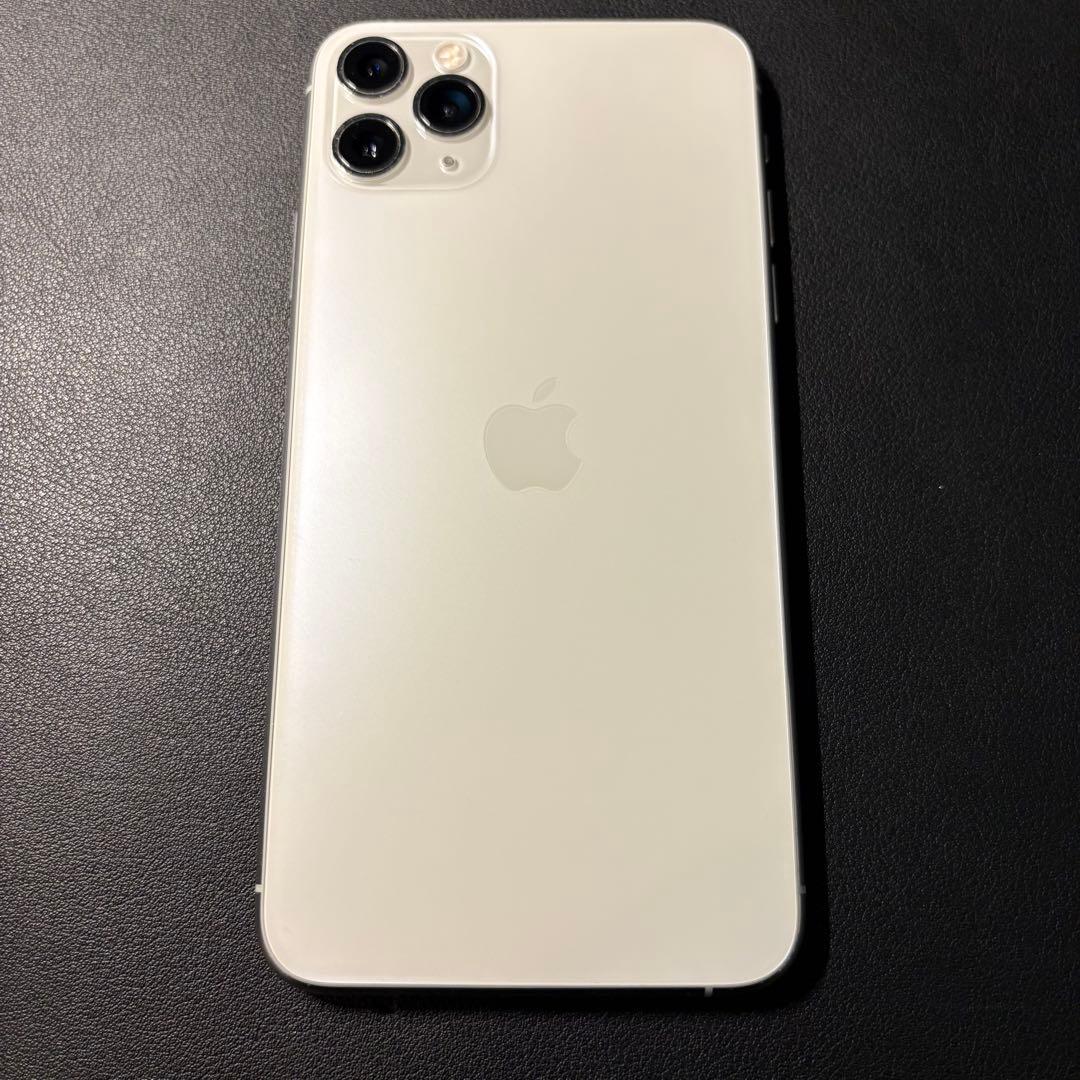 美品Apple iPhone 11 Pro Max 64GB シルバー