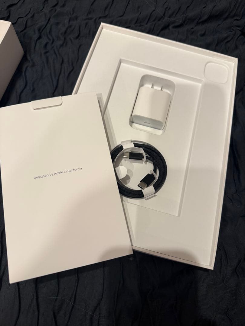 今年購入 /保証有 iPad Pro M4 11インチ256GB 純正キーボード