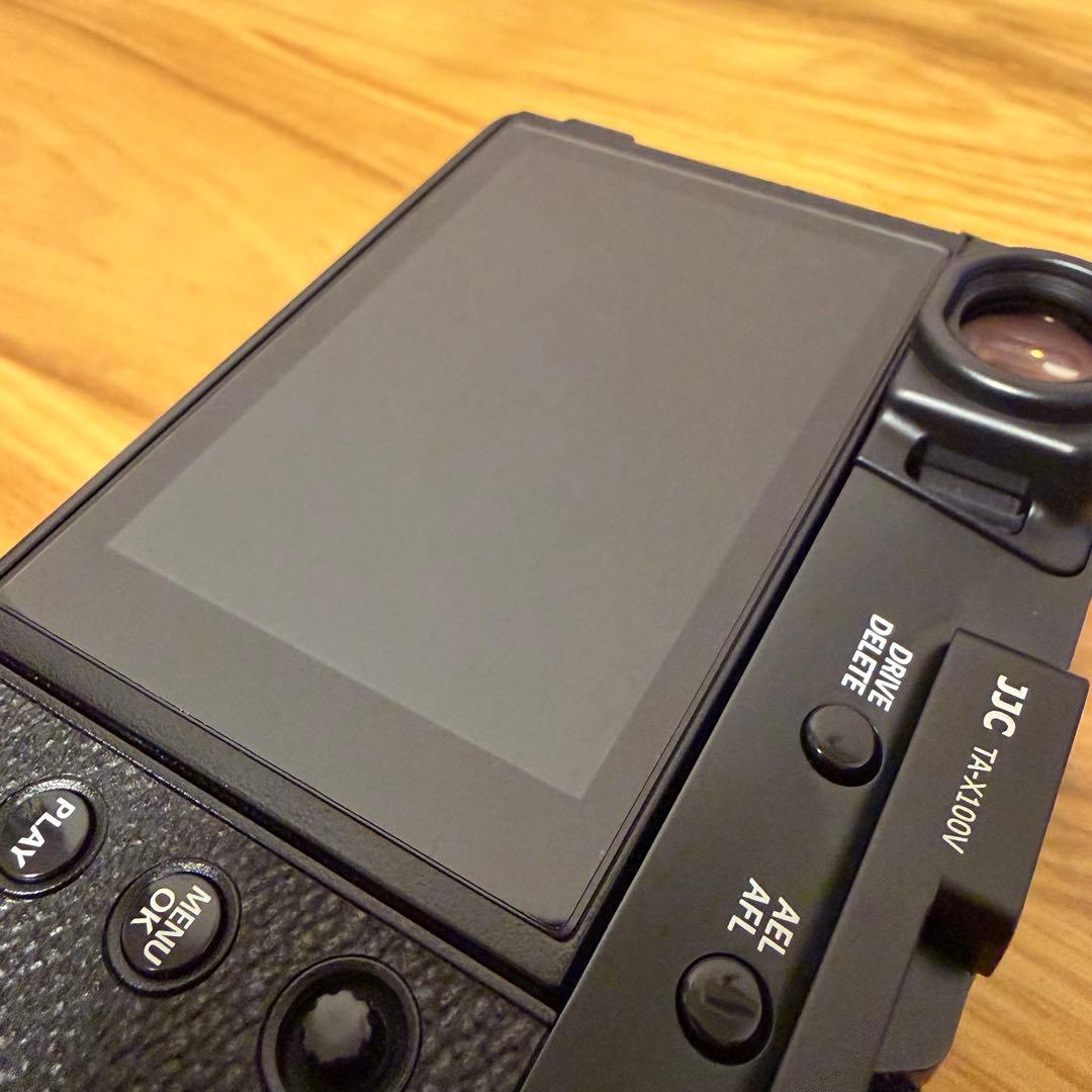 入手困難　美品　FUJIFILM X100ⅵ コンデジ　ブラック　おまけ多数