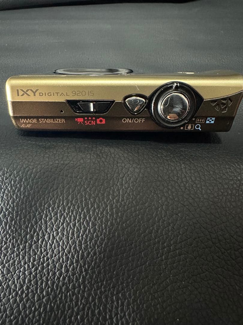 【ジャンク】Canon IXY DIGITAL 920 IS 本体＋充電器