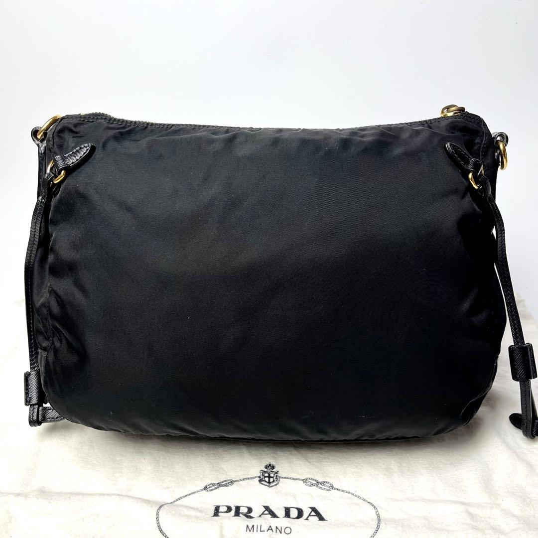 入手困難/極美品✨プラダ ショルダーバッグ ゴールドロゴ ナイロン サフィアーノ