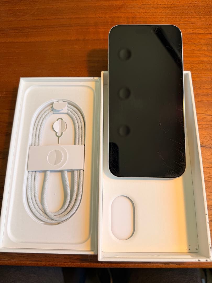 iPhone 16 Plus (中古)