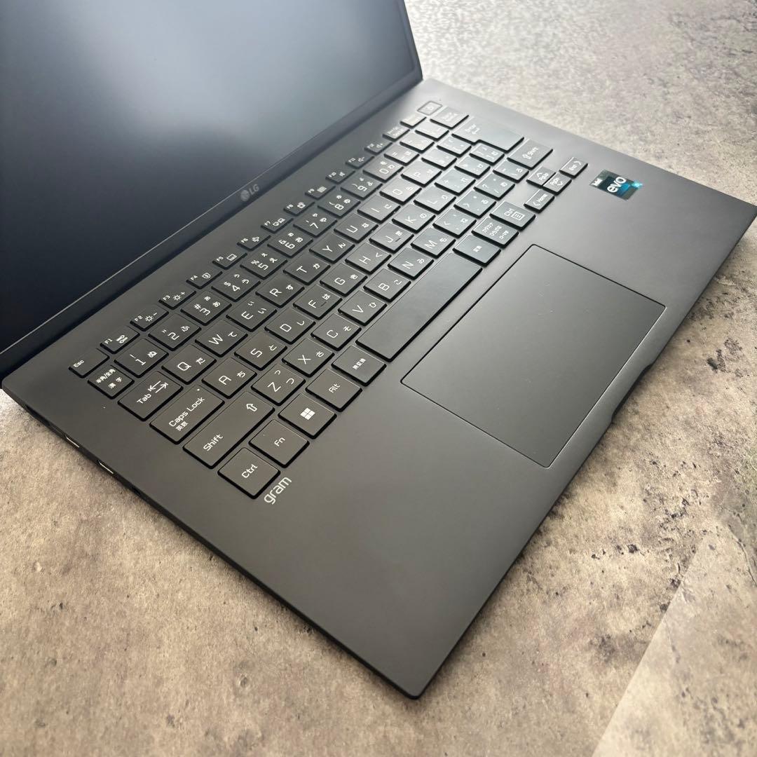 LG gram 14ZB90R-NP55J [オブシディアンブラック]