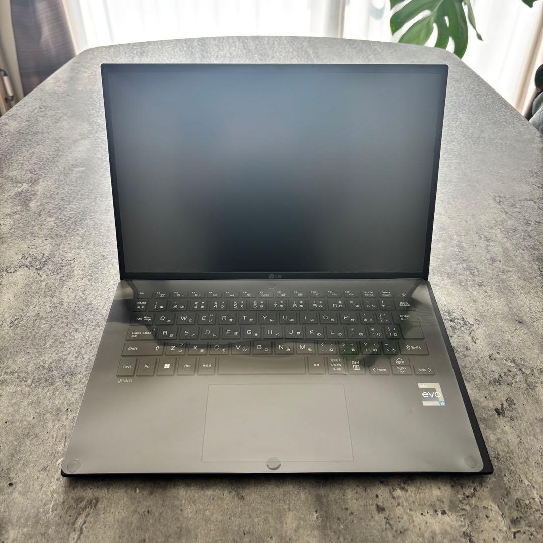 LG gram 14ZB90R-NP55J [オブシディアンブラック]