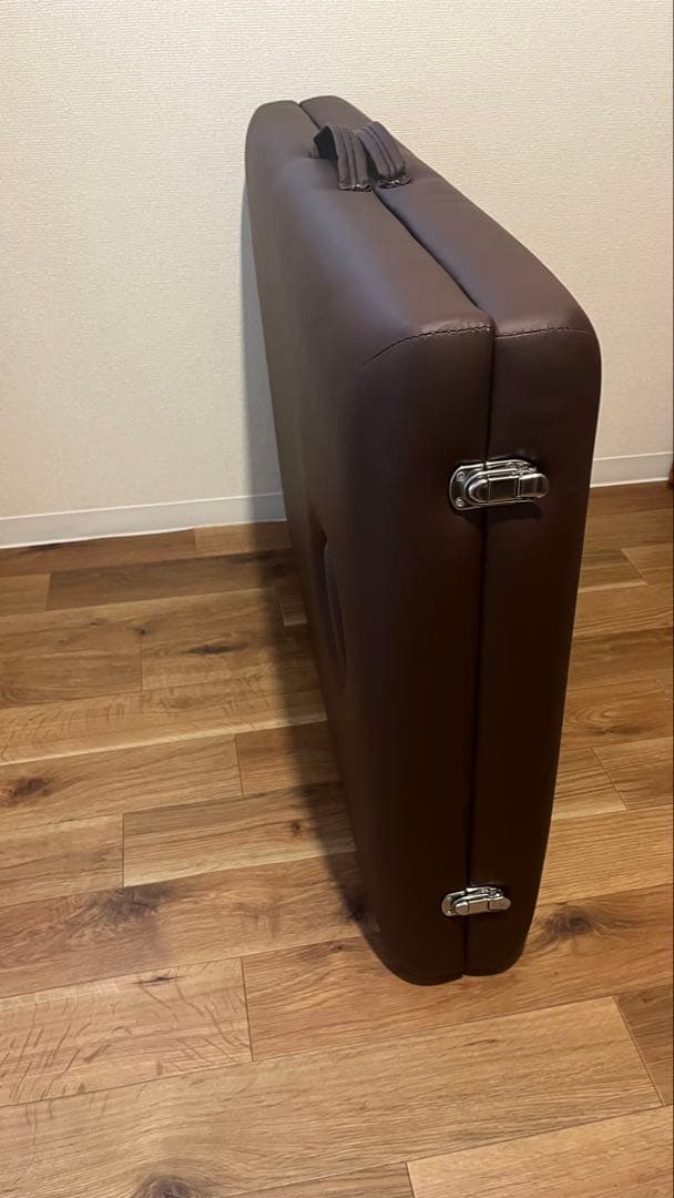 セブンビューティー　マッサージベッド　折り畳みベッド
