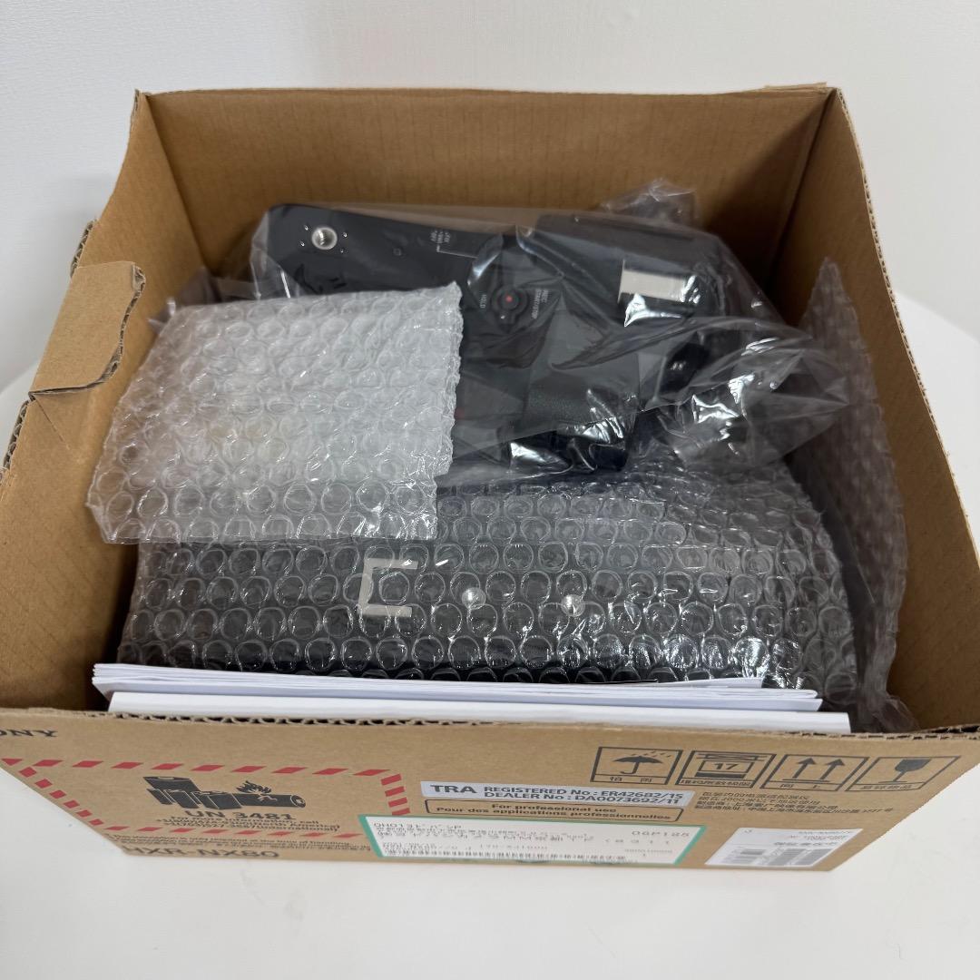 美品　SONY 4K NXCAM ビデオカメラ