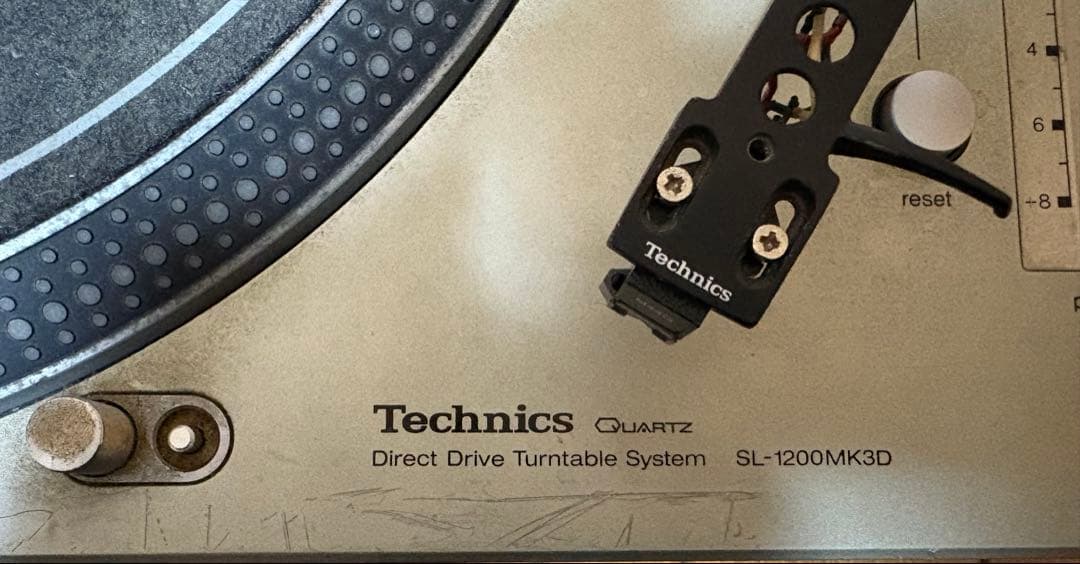 Technics SL-1200 MK3Dターンテーブル M44Gカートリッジ
