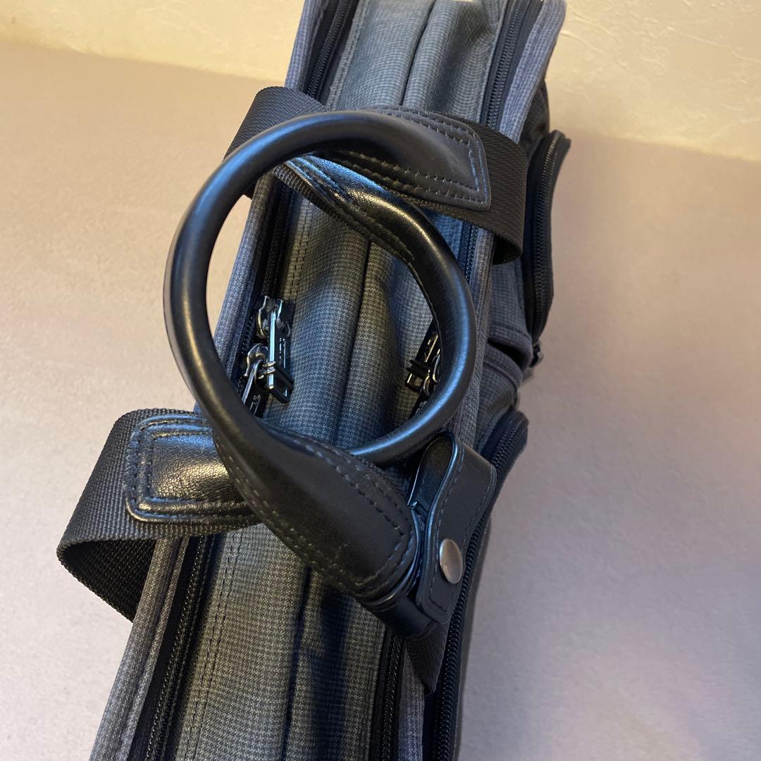TUMI グレー ビジネスバッグ