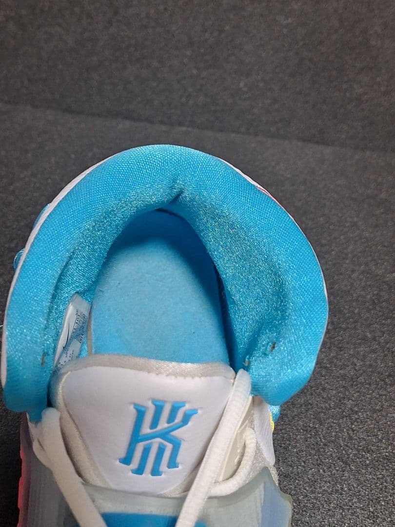 ナイキ カイリー６ Nike Kyrie 6 バッシュ