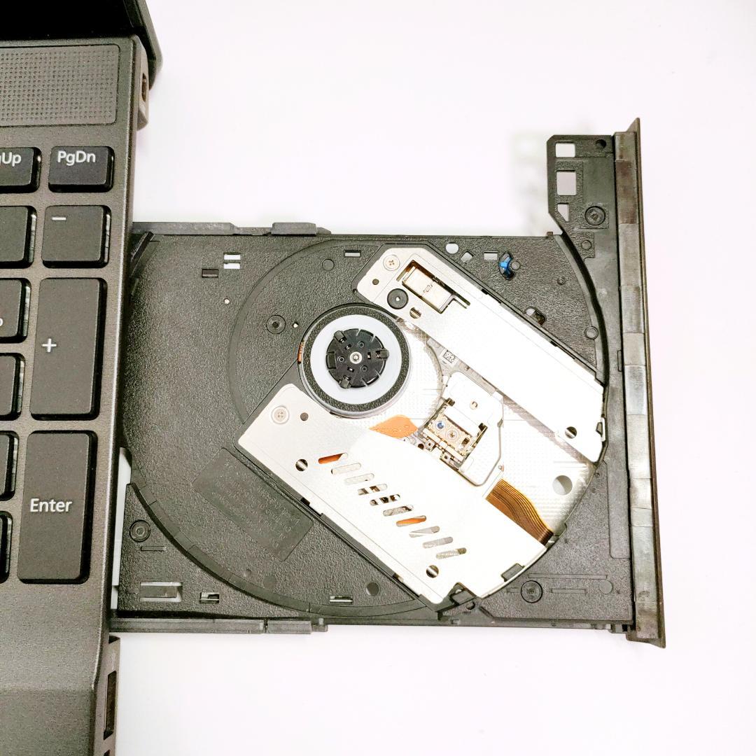 第8世代i5✨️win11/富士通/SSD/カメラ付きノートパソコン/オフィス