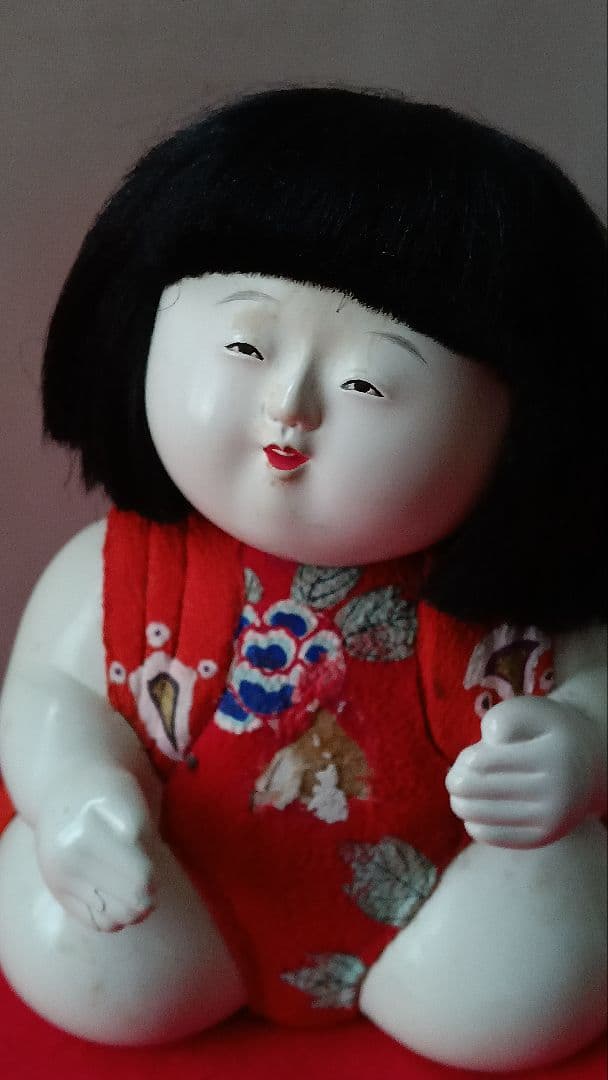 三越製　稚児御所人形　雛持　手書きの宝尽くしのお着物　立雛を持って　雛祭り