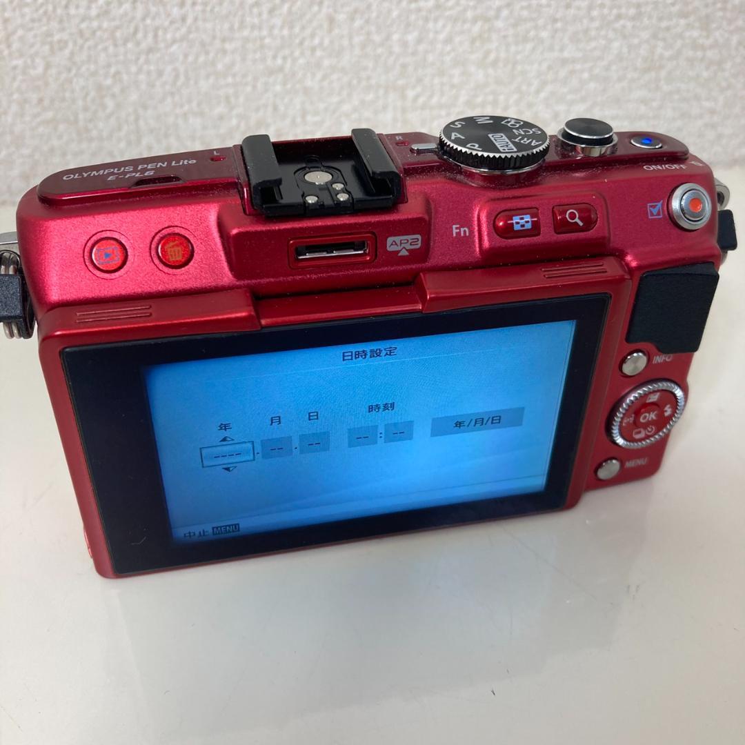 ▼OLYMPUS PEN Lite E-PL6　ミラーレス　カメラ　付属品あり