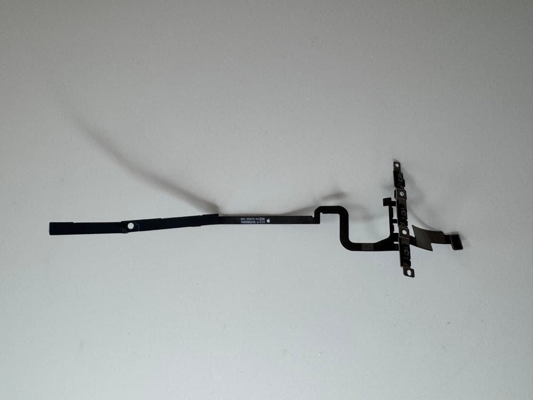 iPhone 15 Pro シルバー 本体と部品