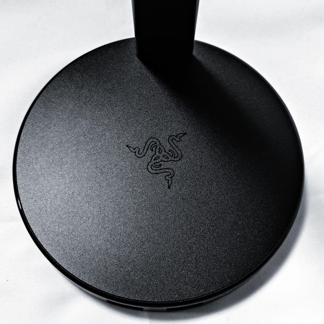 Razer Base Station V2 Chroma ヘッドホン スタンド