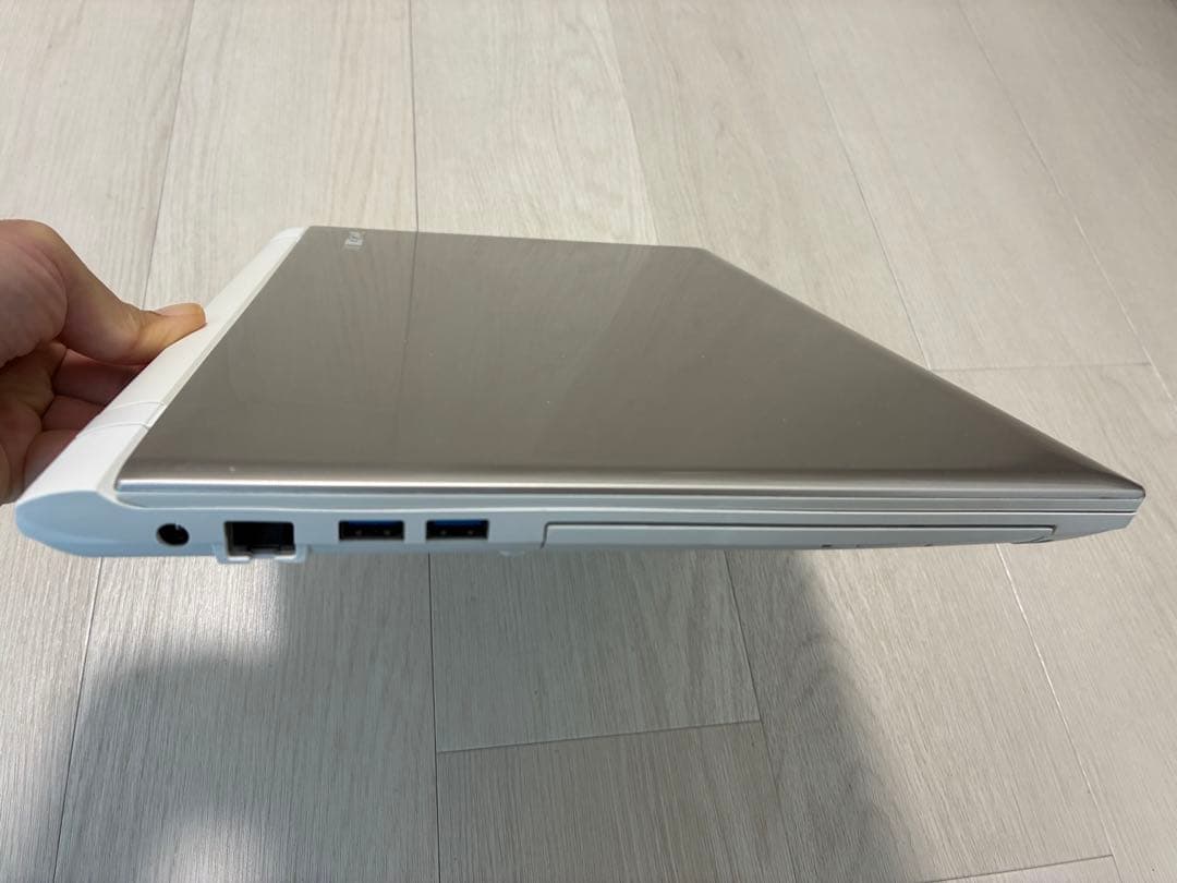 東芝Dynabook T75/RG