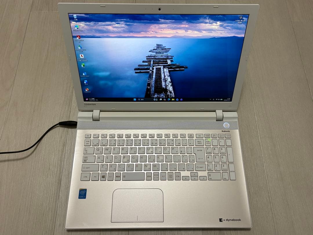 東芝Dynabook T75/RG
