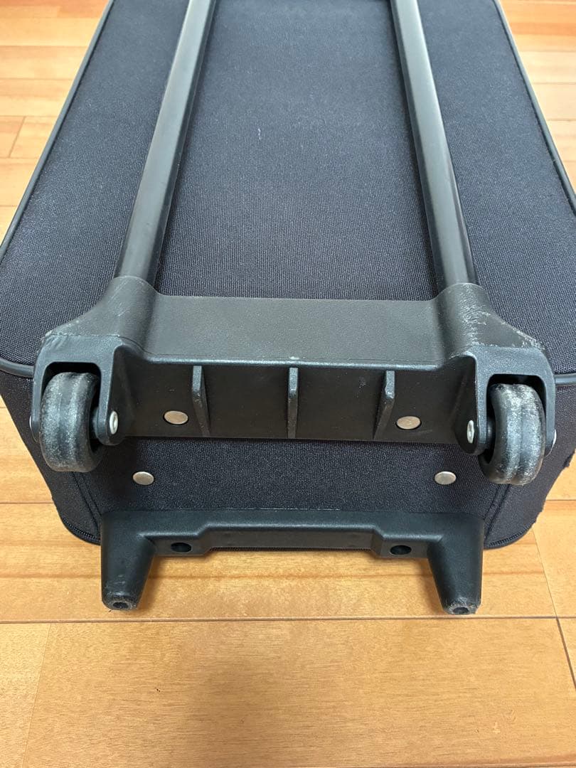 【希少】ディズニーキャリーケース　布製　スーツケースとショルダーバッグのセット