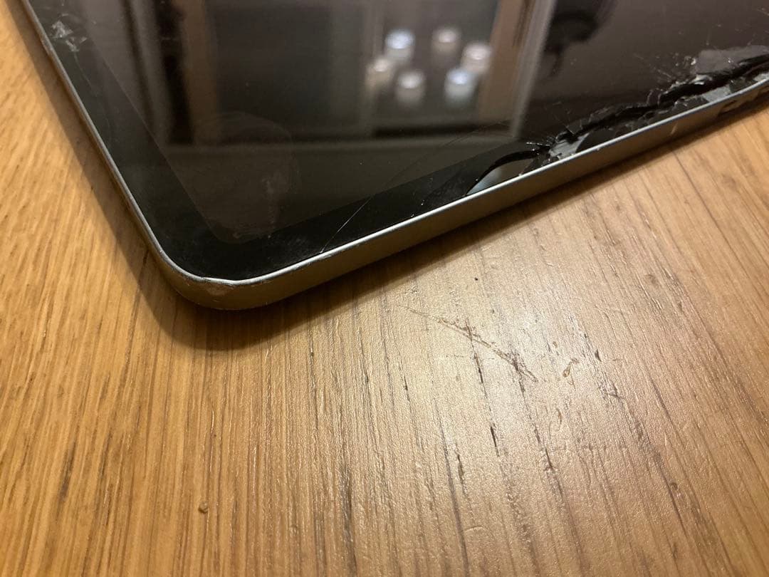 【ジャンク・箱付】iPadPro 11インチ第1世代 64GB MTXN2J/A