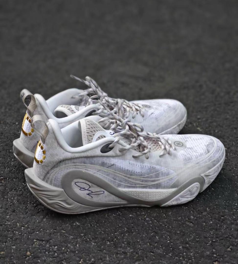 リーニン WOW Dlo1 月ノ岩 US 9