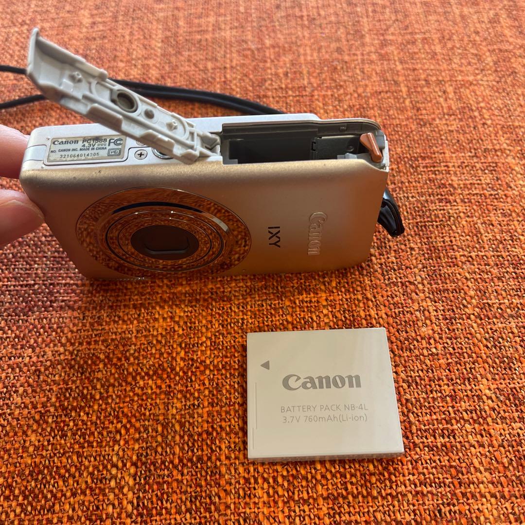 Canon IXY 210F デジタルカメラ シルバー 充電器無/動作未確認