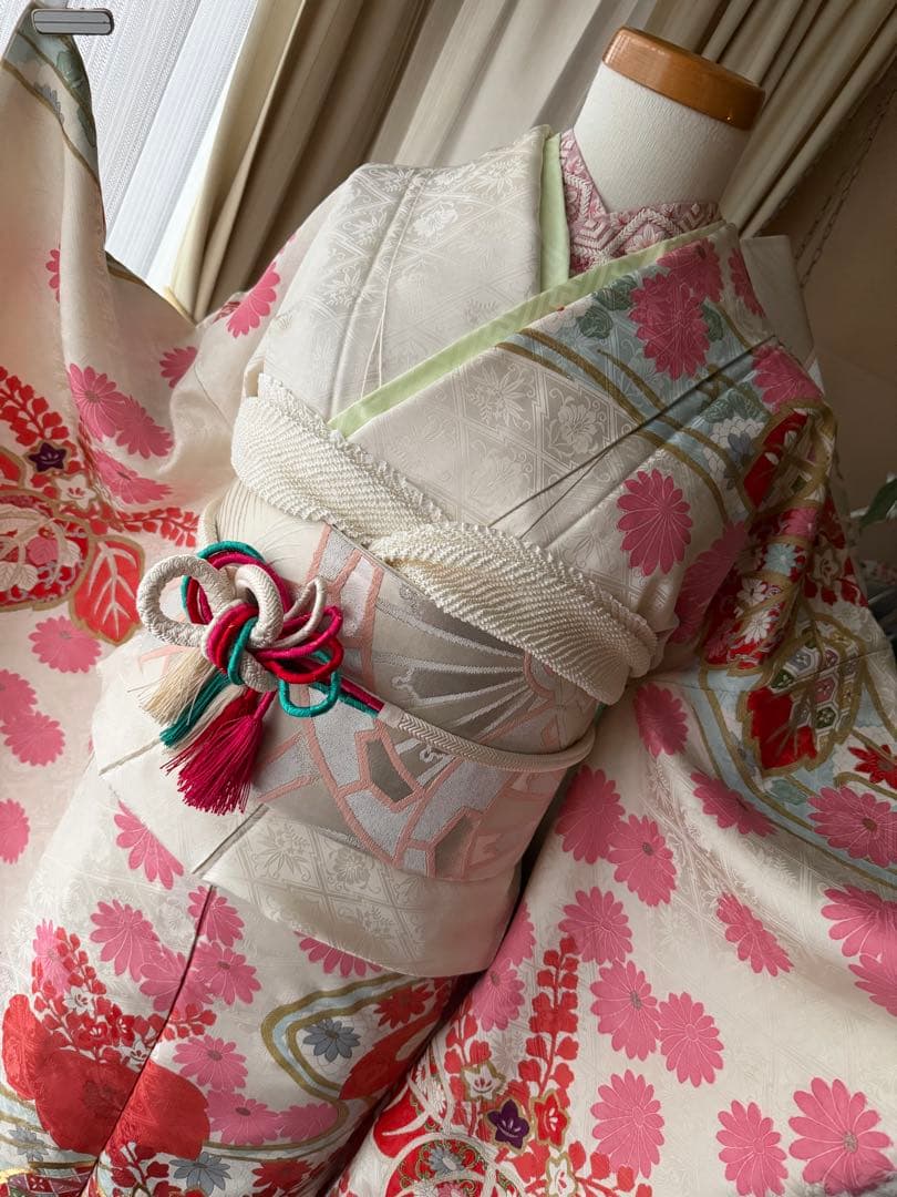振袖フルセット アイボリー×ピンク×コーラル×ペールブルー×ゴールド 古典柄