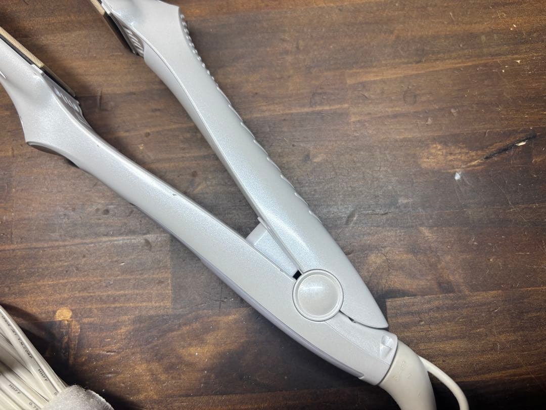 KINUJO　絹女　ストレートヘアアイロン　LM225