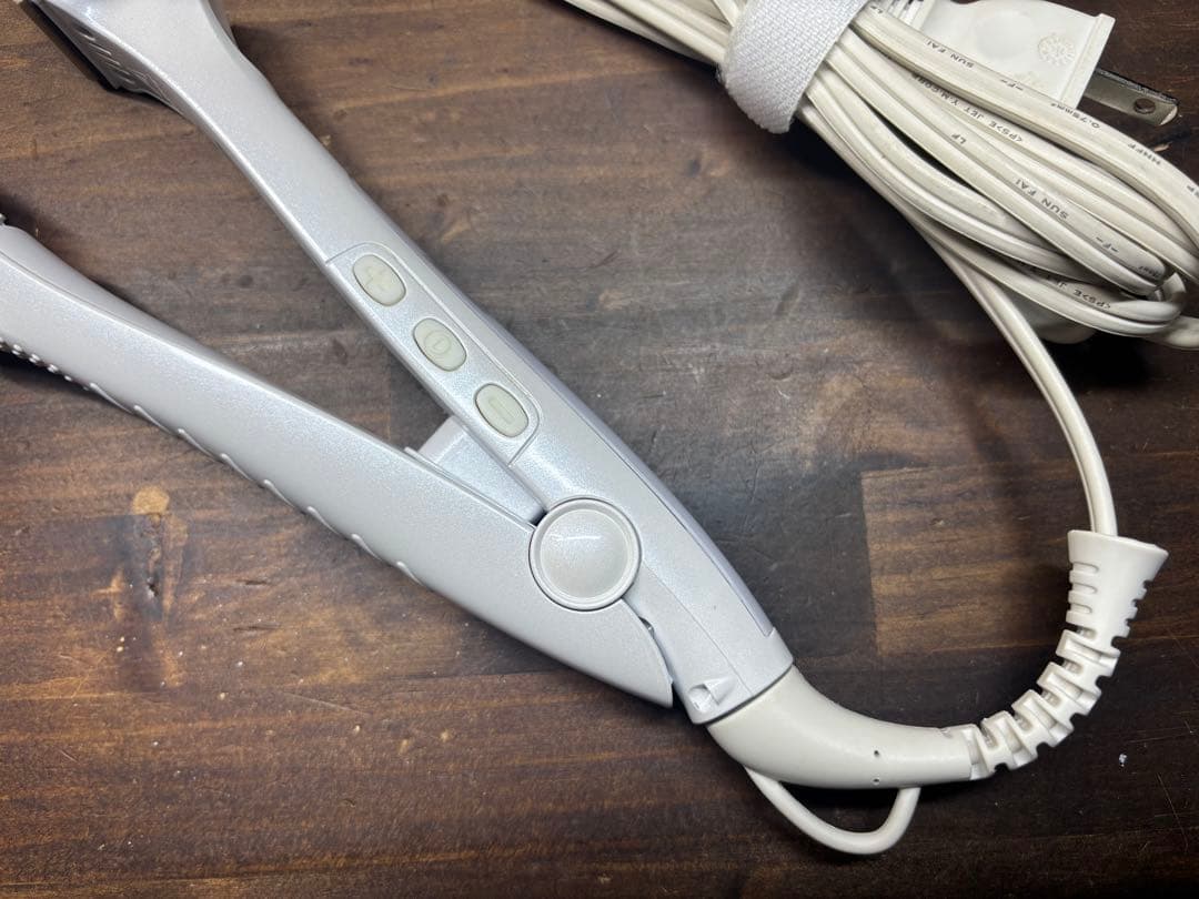 KINUJO　絹女　ストレートヘアアイロン　LM225