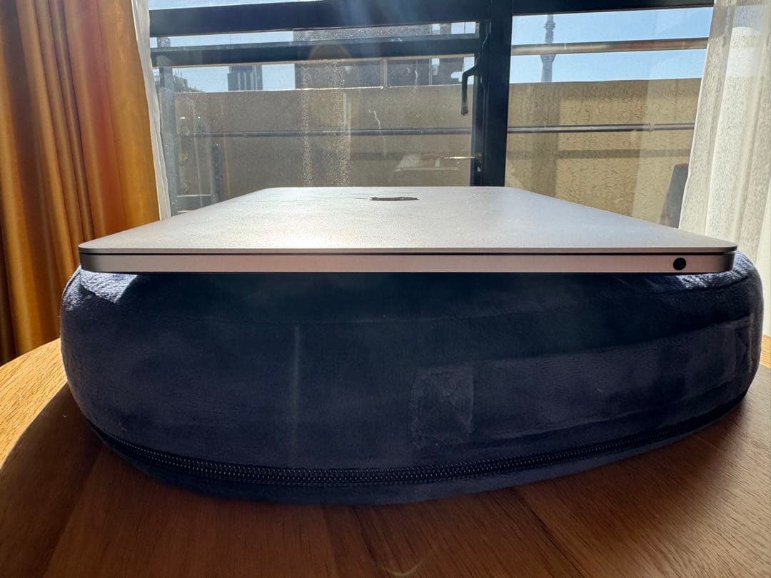 MacBook Pro 13インチ 2020 i5 8GB 512GB SSD