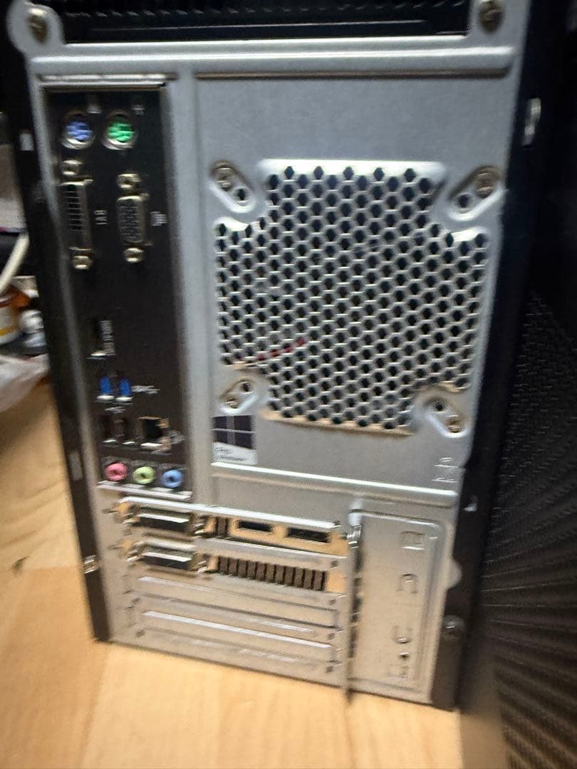 中古 WIN11pro i7 7700 16GB SSD500GB GTX760